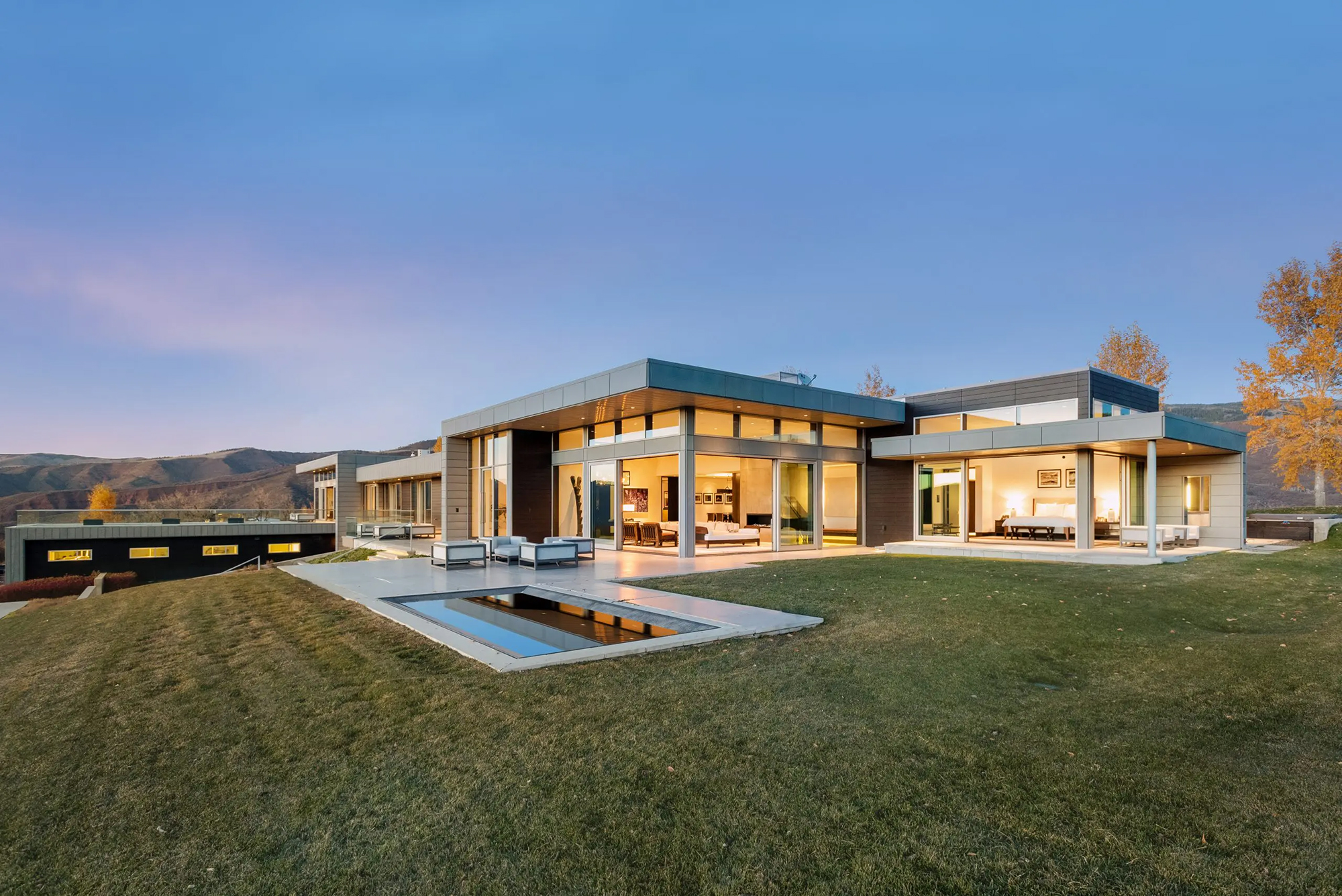 Modern Exterior home outdoors